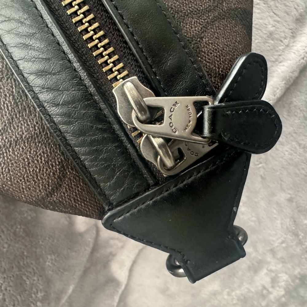 Coach Bag - Picture 4 of 5